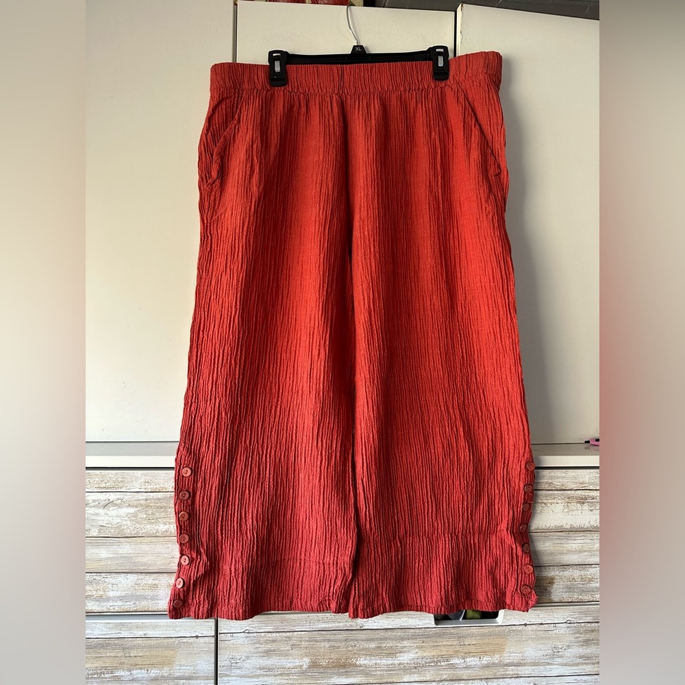 🧡 Soft Surroundings 1X Terracotta Crinkle Capri Pants Button Hem